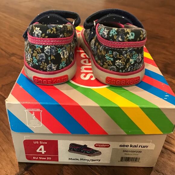 See Kai Run Girls' Marie Sneaker, Navy/Berry, 4 M | NWOB - Picture 5 of 8